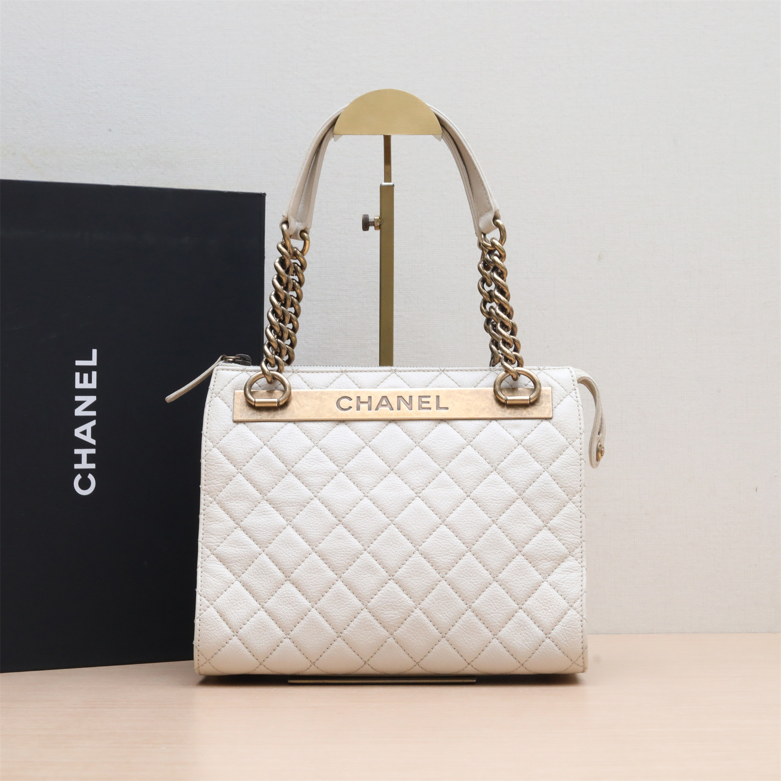 95新 Chanel/香奈儿 小花双双 白色 托特包 皮革C 17开 金扣