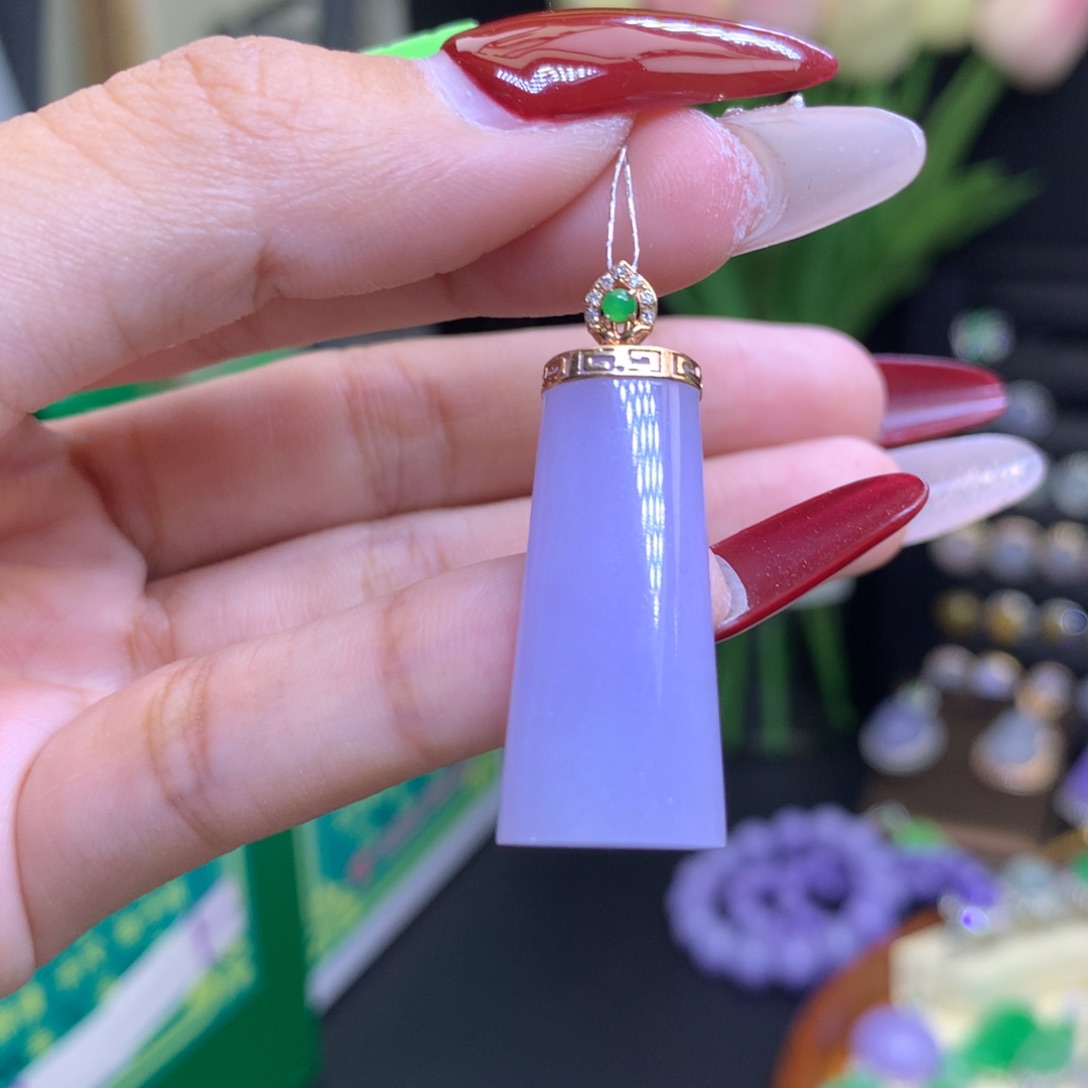 翡翠颈饰18K金镶嵌天然