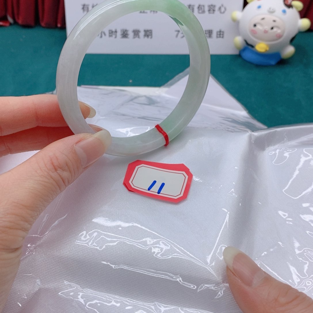 翡翠手镯未镶嵌蓉*儿1111111111111