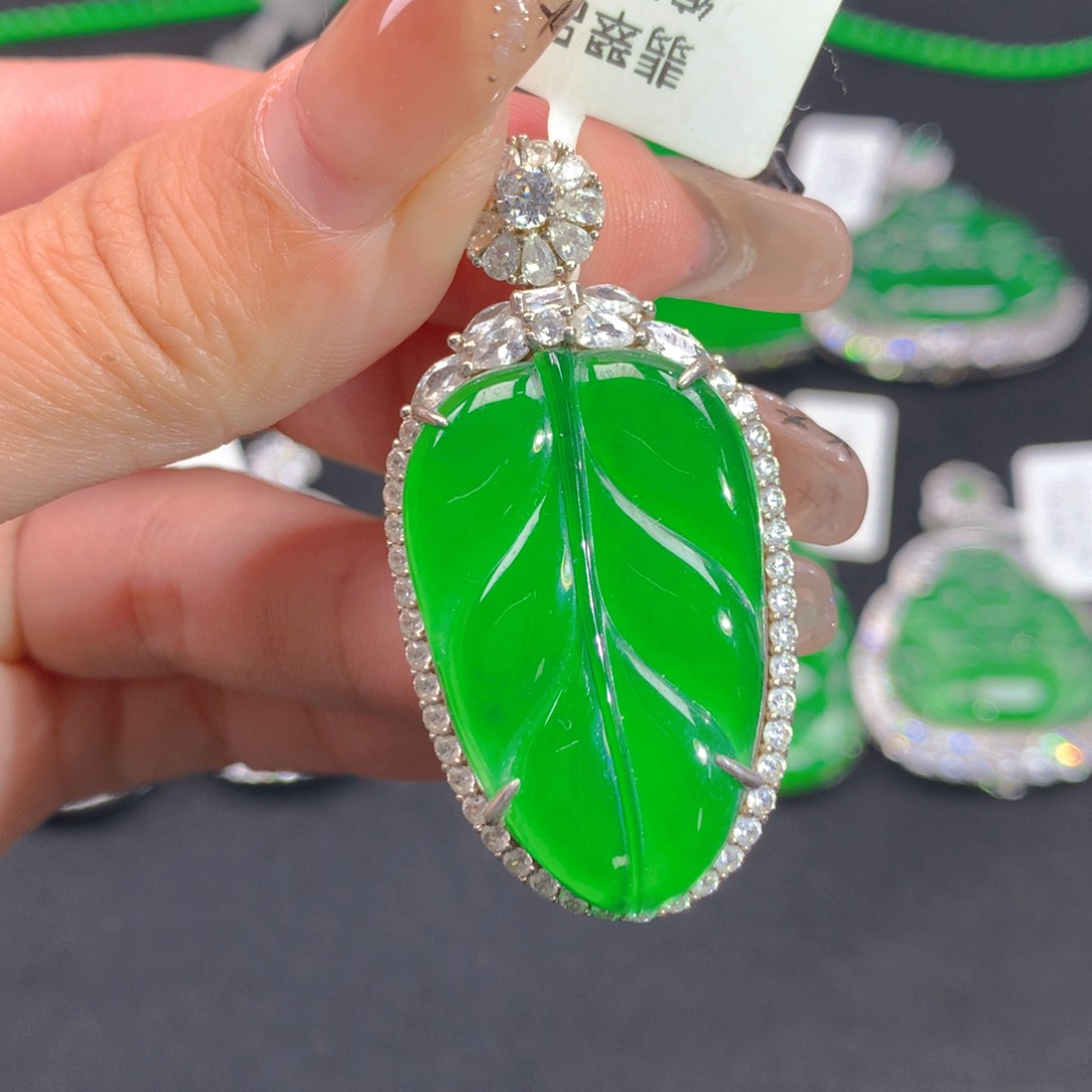 翡翠颈饰银S925镶嵌1111111111