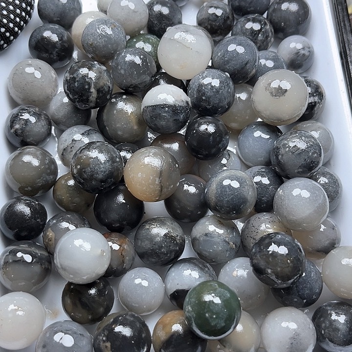 和田玉（糖玉）和田玉边角料9K金镶嵌云*容