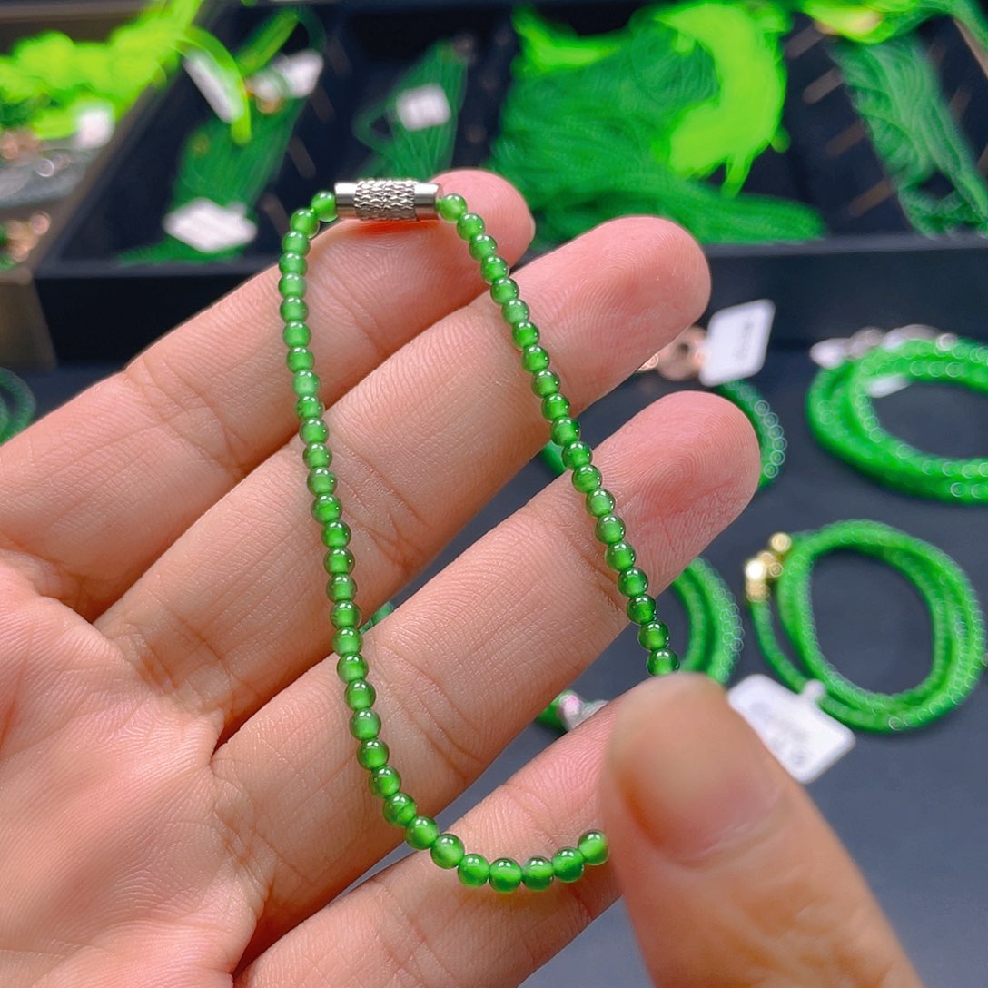 翡翠未镶嵌项链8888888888