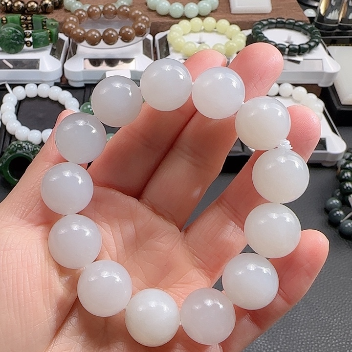 和田玉手串未镶嵌