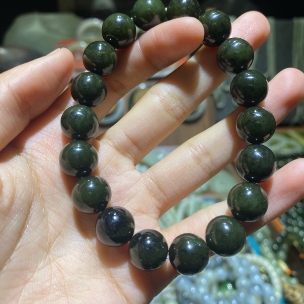 新疆和田玉籽糖碧手串12mm