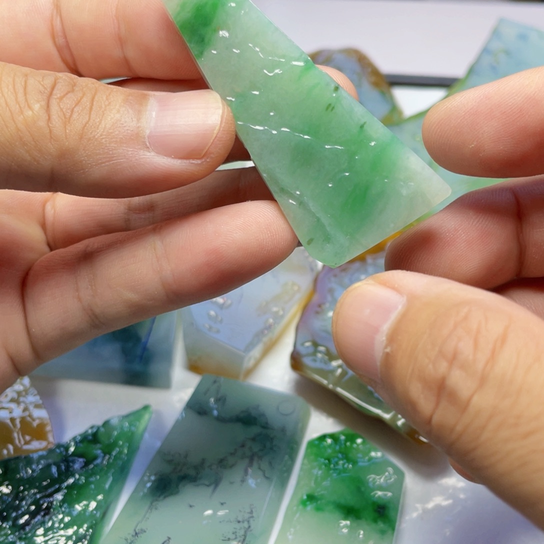 定制翡翠未镶嵌翡翠定制