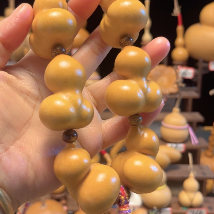 大叶紫檀（黑酸枝木类）