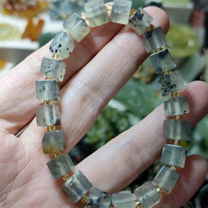 岫玉未镶嵌手串手串