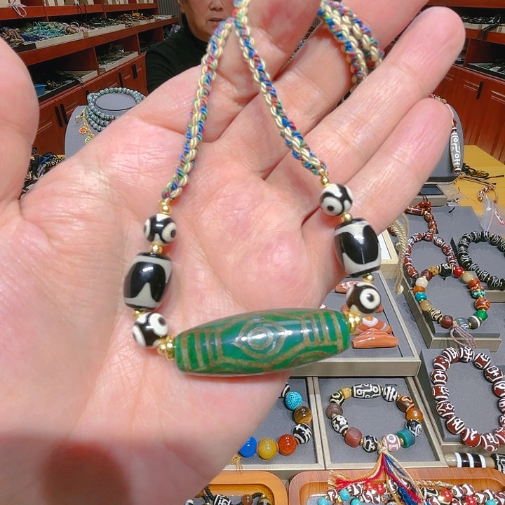 未镶嵌玛瑙/玉髓珠宝奇石