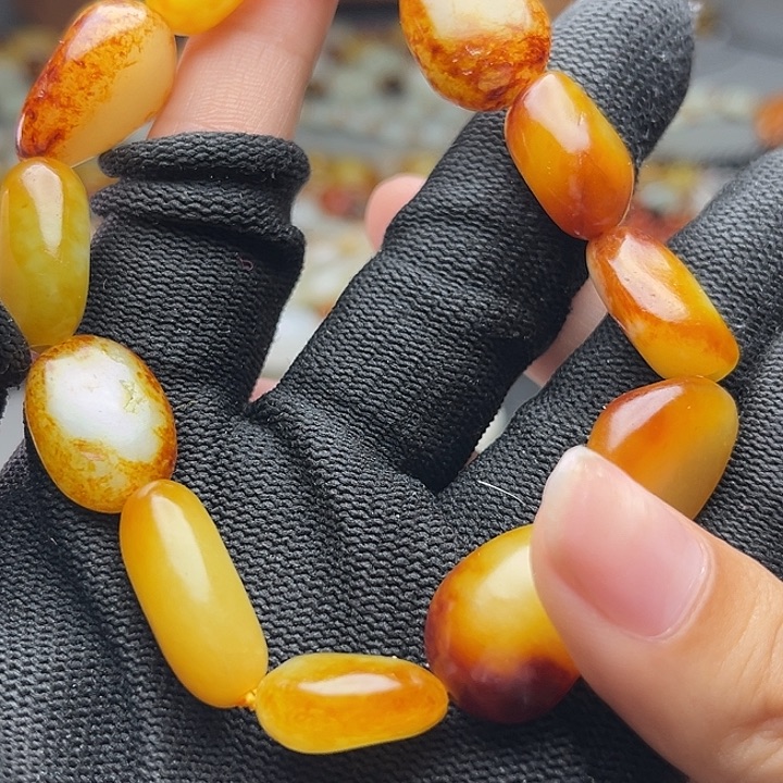 和田玉（糖玉）未镶嵌手链