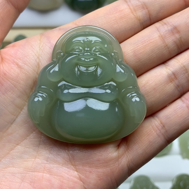 和田玉颈饰未镶嵌春