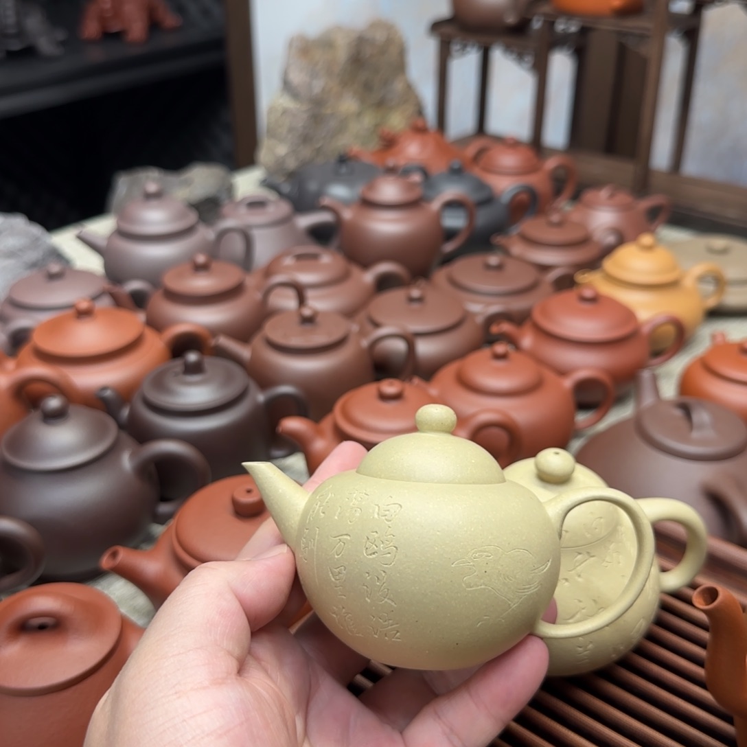 彳***…茶壶紫砂墨绿泥珍宝水平刻绘