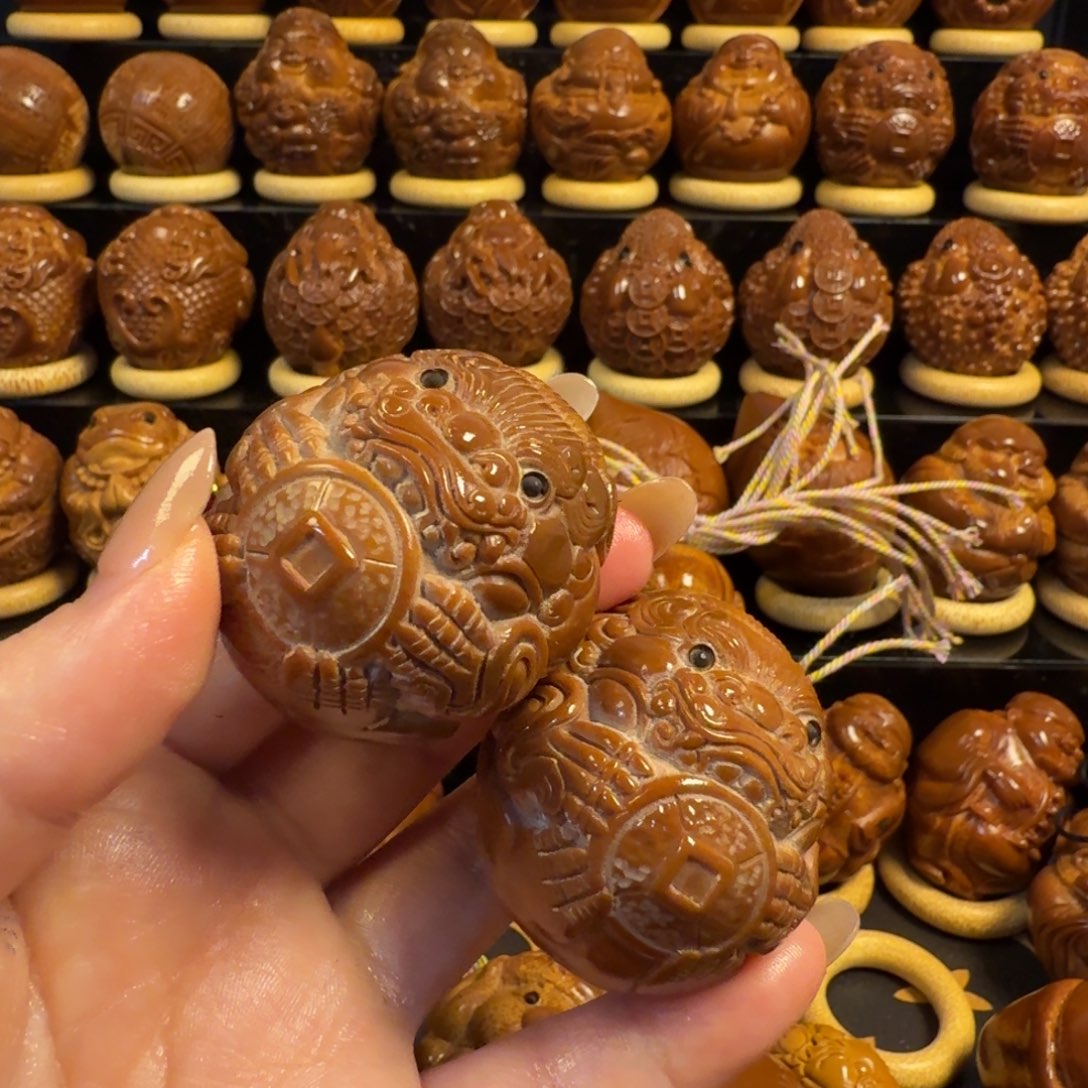 图***腾橄榄核手串/手链貔貅