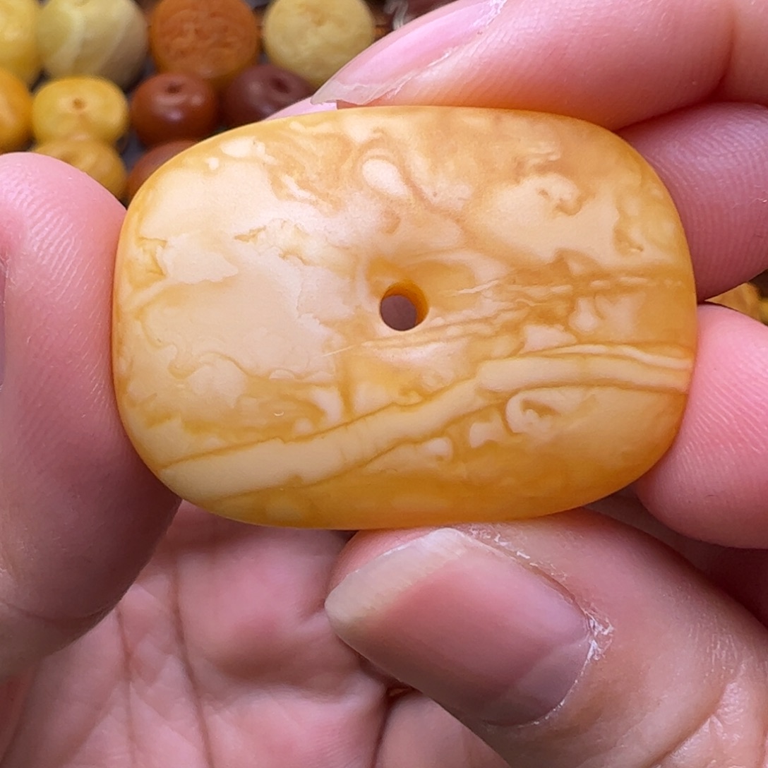 蜜蜡未镶嵌珠宝奇石藏扣