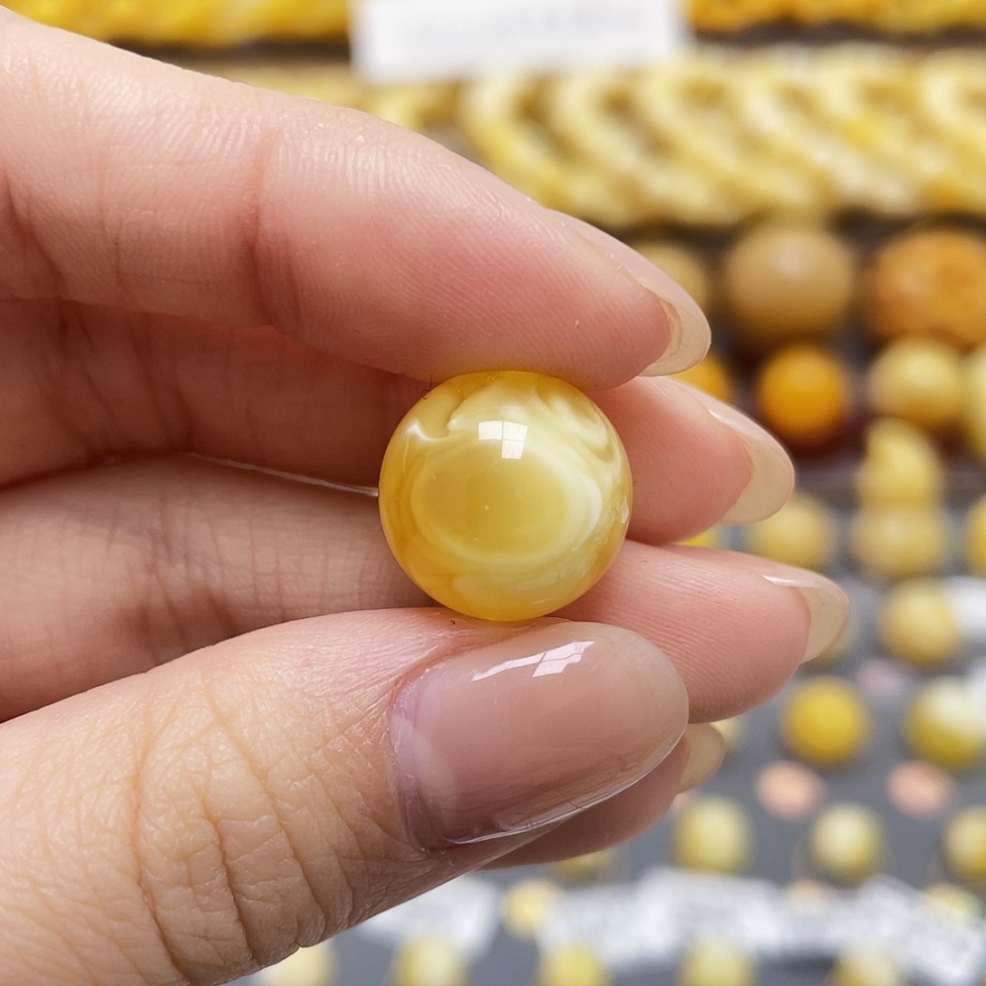 琥珀裸石未镶嵌蜜蜡圆珠14.6mm微瑕