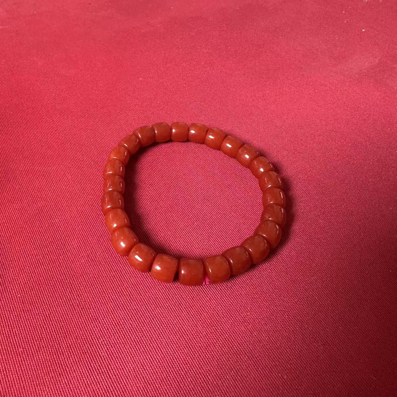 走进万家专属 F248 手串