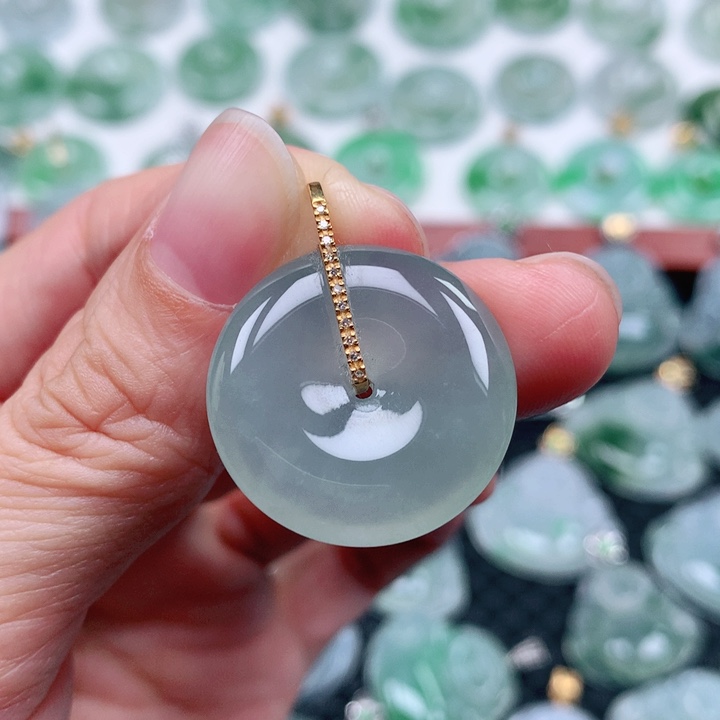 翡翠吊坠(不含链)18K金镶嵌