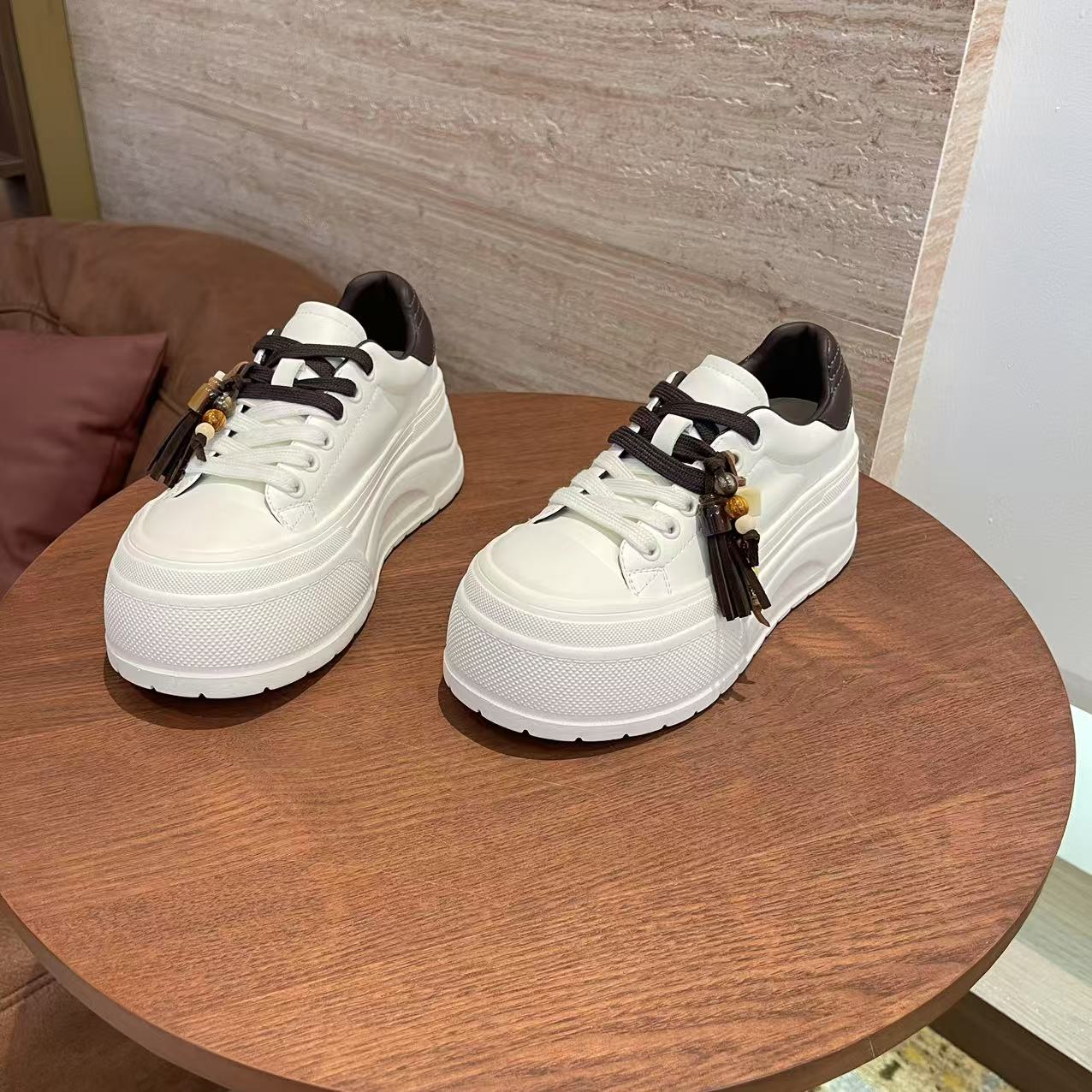 【与然良品】25732爆款百搭时尚休闲厚底板鞋