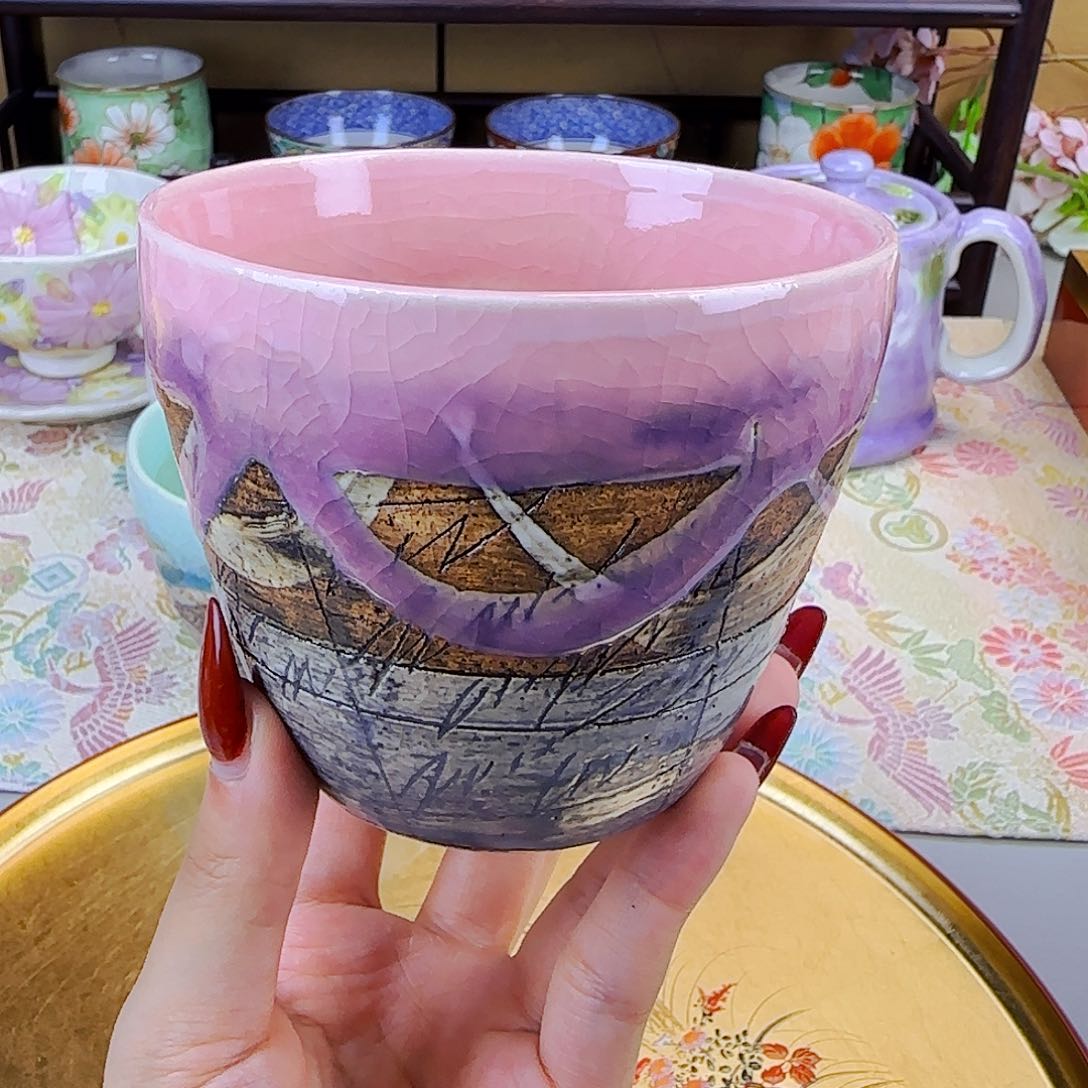 他家茶具瓷器真美！！
