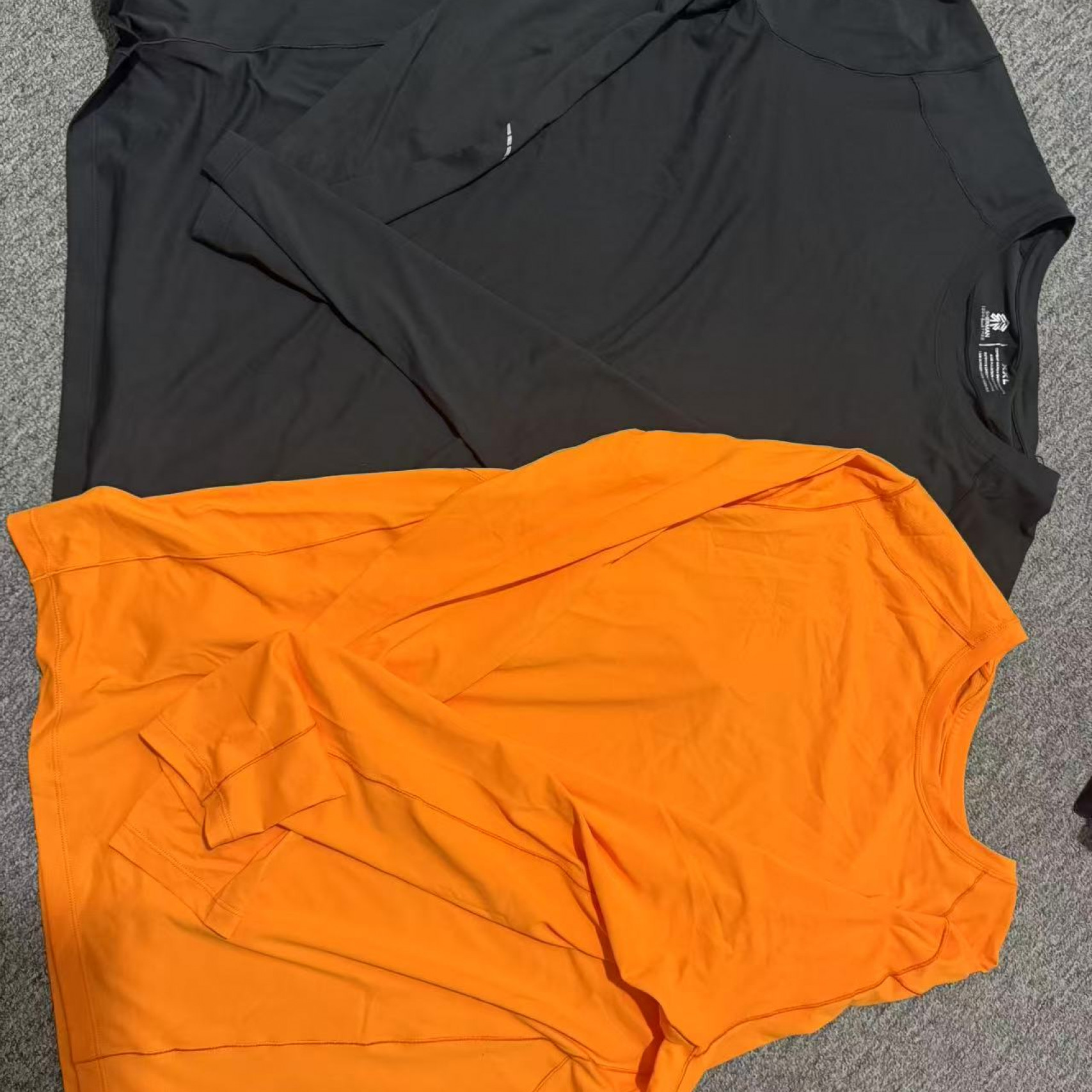 一颗树透气常规速干长袖拼接圆领T恤简约针织打底户外健身