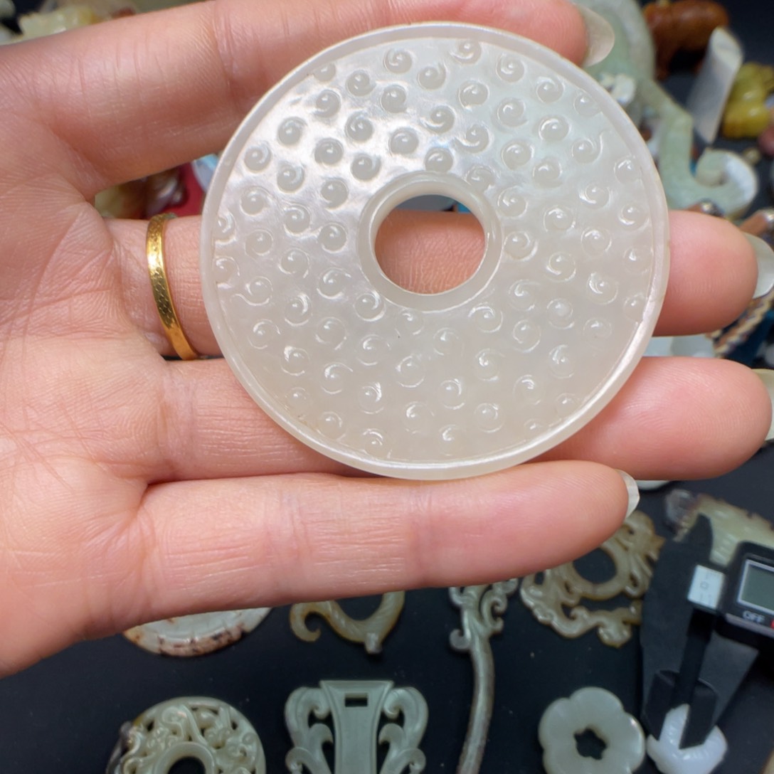 和田玉颈饰未镶嵌幸**生