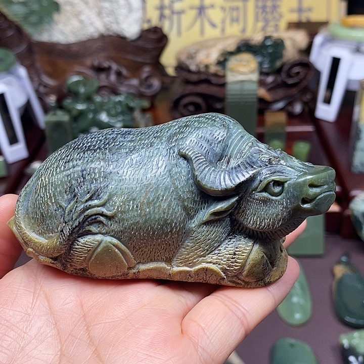 岫岩河磨玉（透闪石质玉）析木未镶嵌