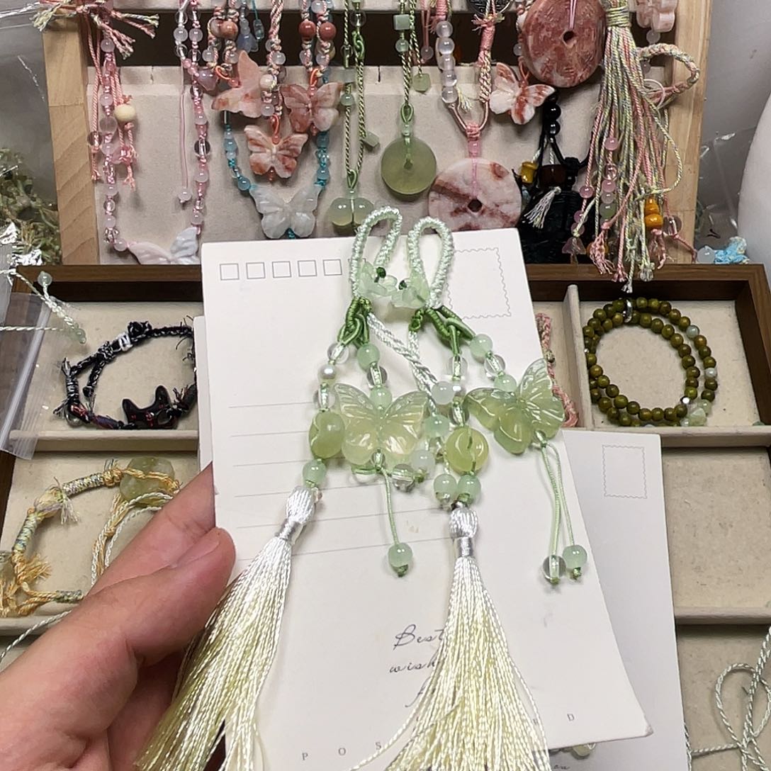 蛇纹石玉合金颈饰