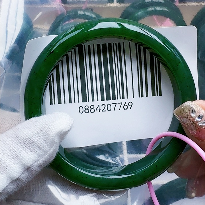 和田玉（碧玉）手镯未镶嵌56