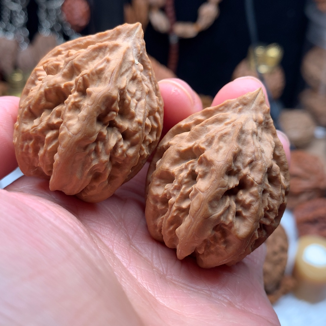 文玩核桃吊坠小武核桃2