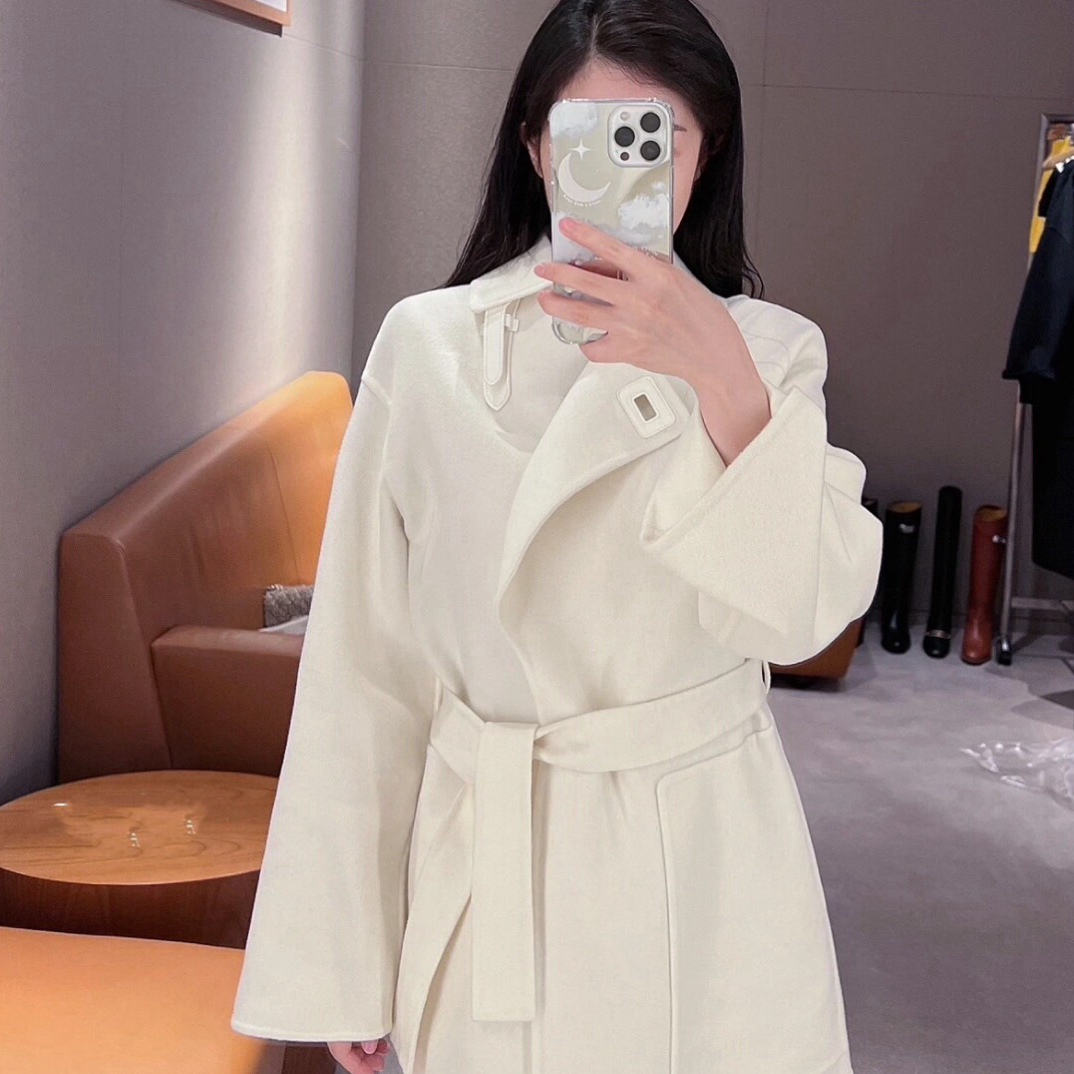 99新 Hermes/爱马仕 D500557/米白色长款大衣