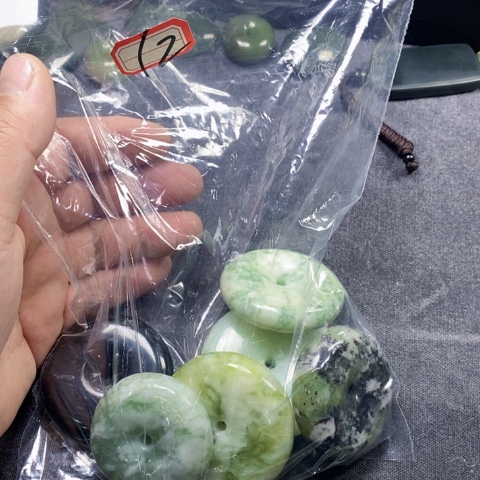 未镶嵌蛇纹石玉手链