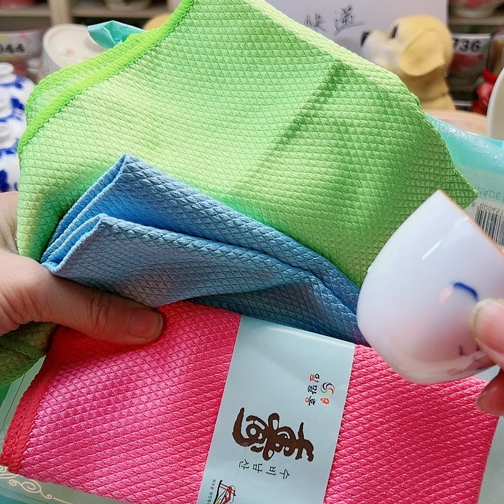 15888885758888859888888