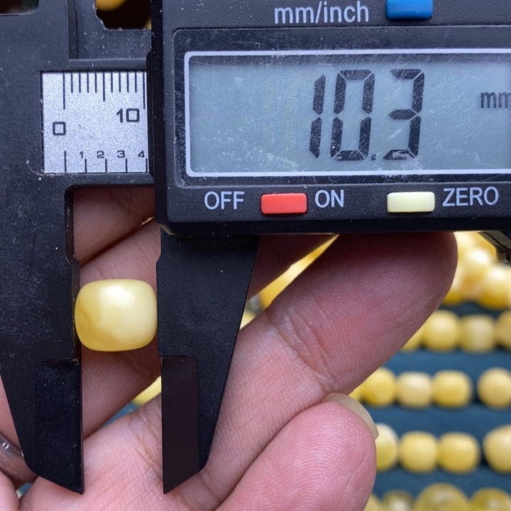 琥珀未镶嵌裸石32号10.3*8.9