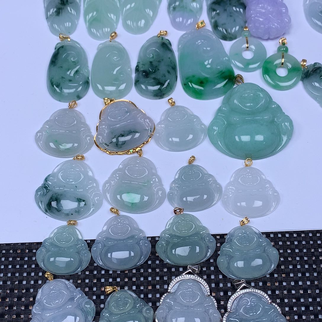 翡翠颈饰未镶嵌天然