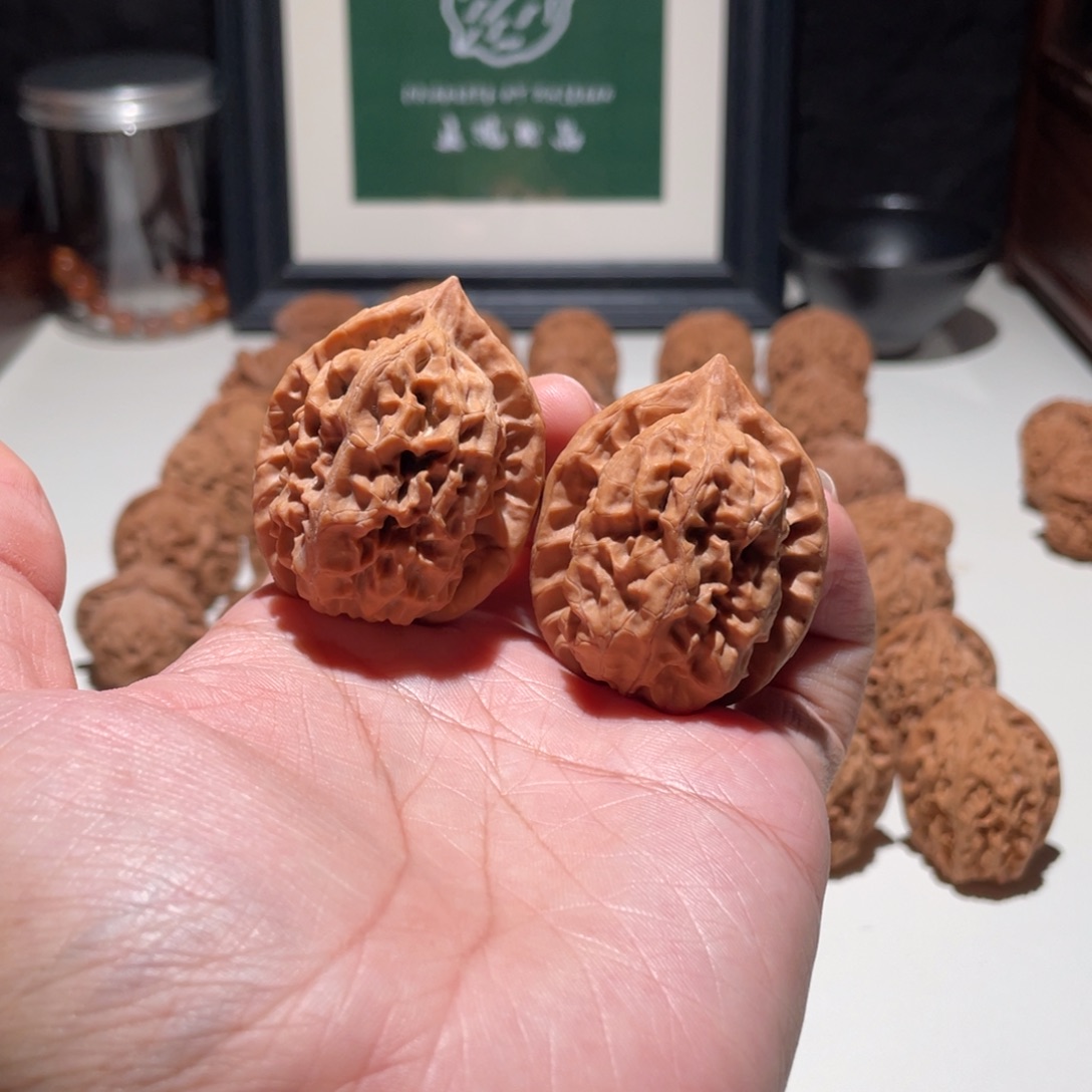 文玩核桃吊坠文玩核桃核欢37+