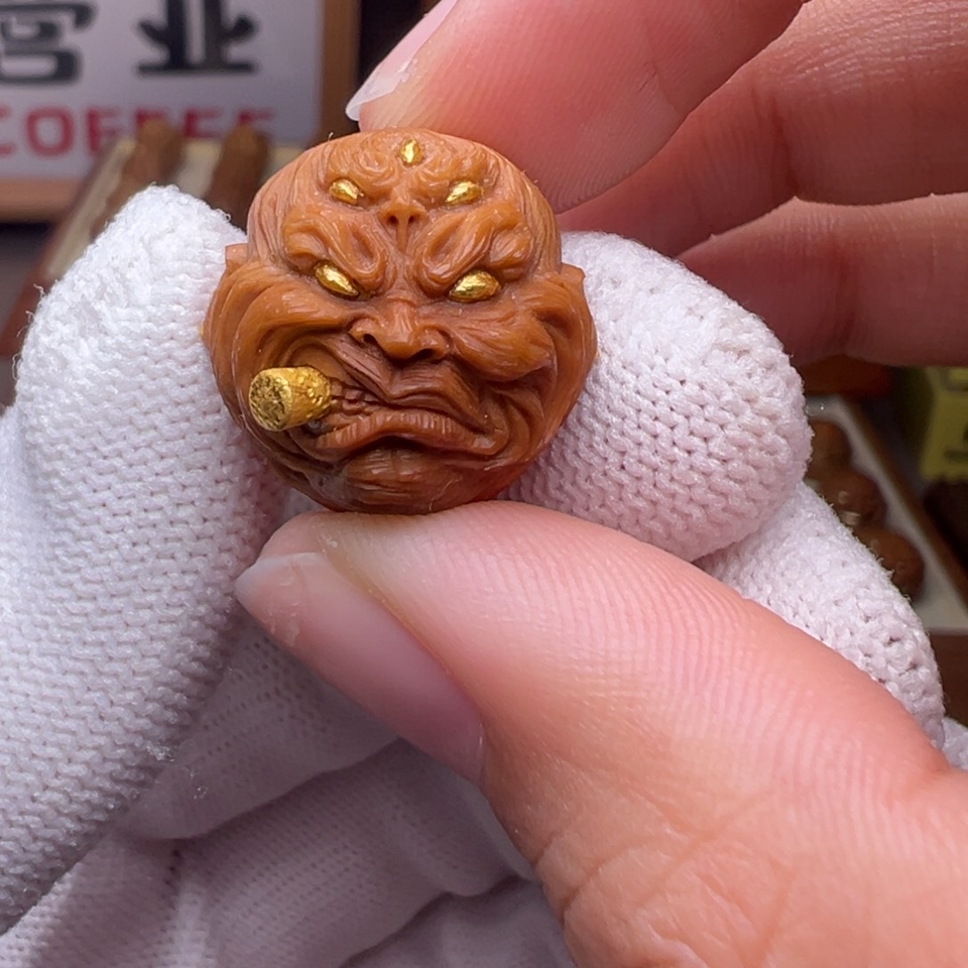 把件猴头核桃精修镶嵌金烟鬼全品有正常封口线