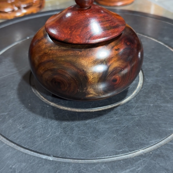 2***哥交趾黄檀（大红酸枝）罐