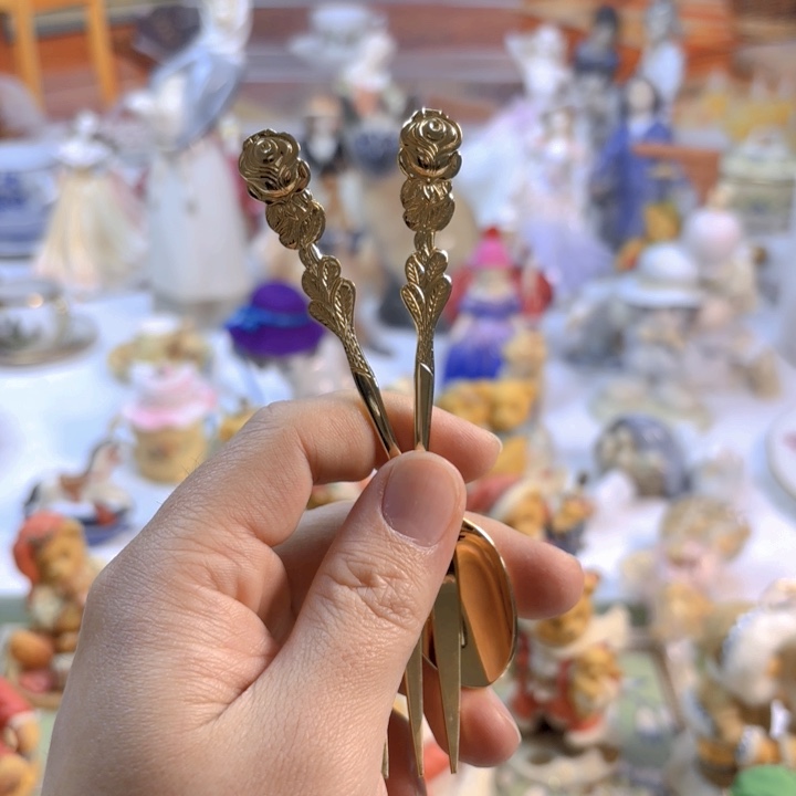 摆件欧洲中古瓷器好看冲鸭！