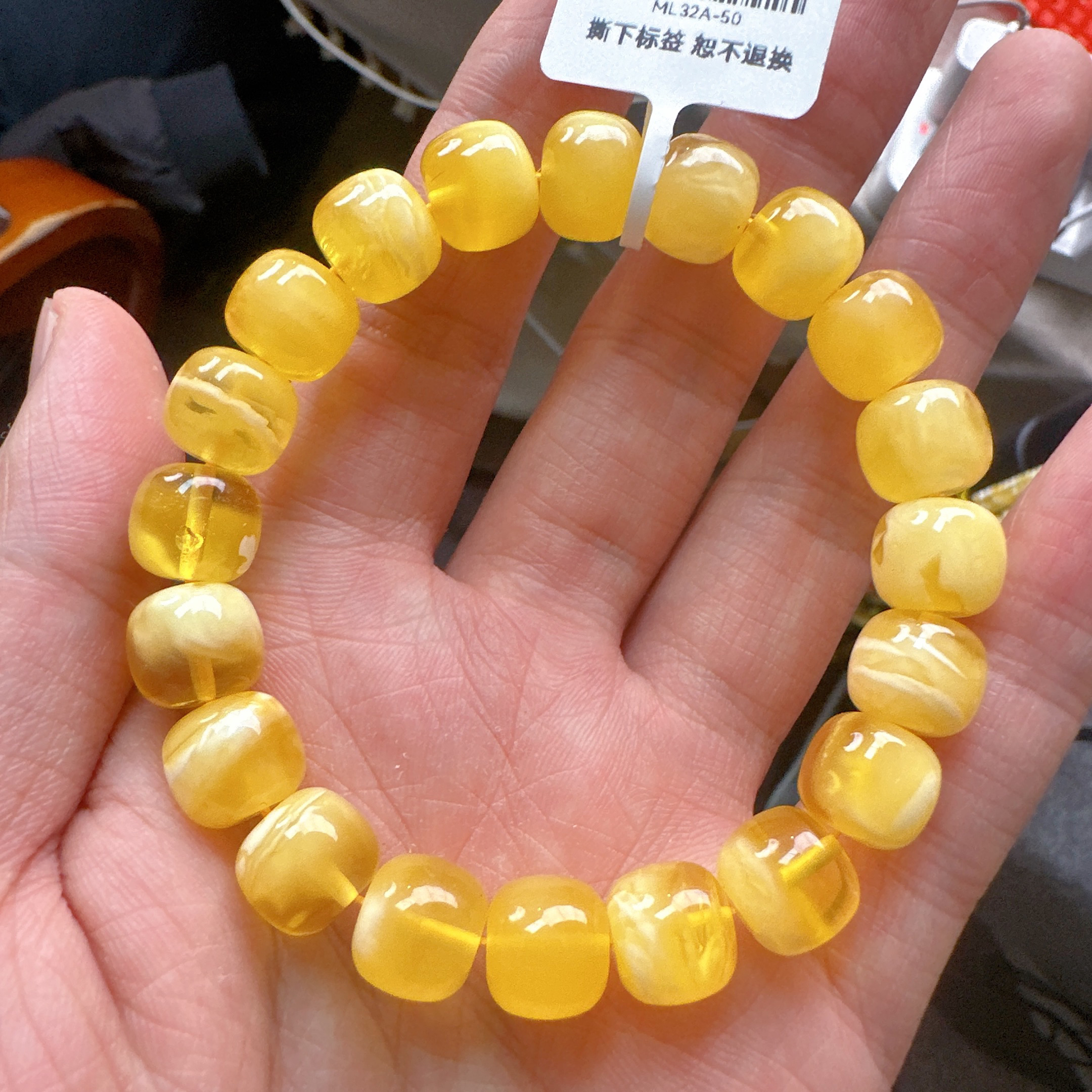 384-蜜蜡老行手串