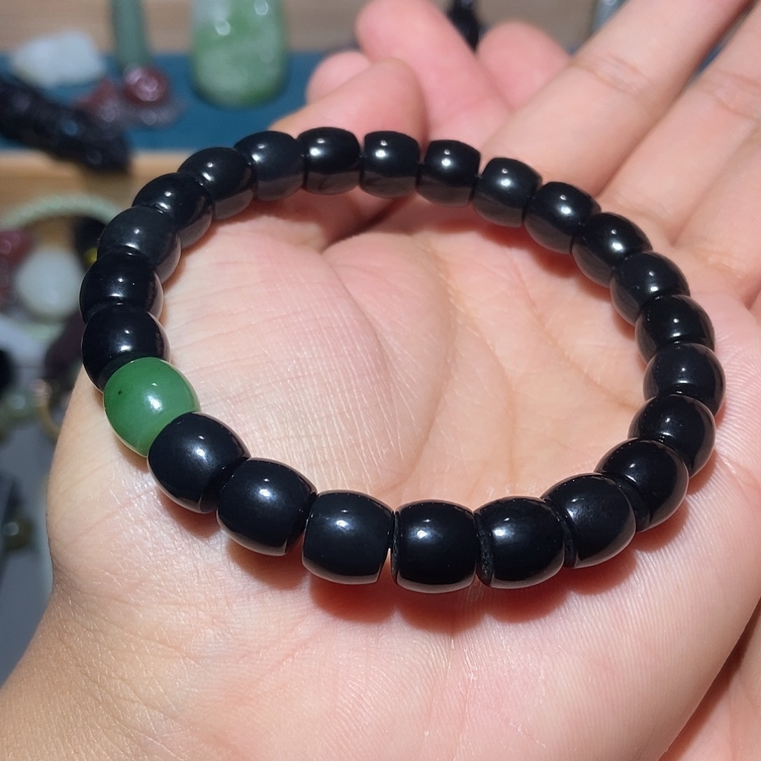 和田玉颈饰未镶嵌听*