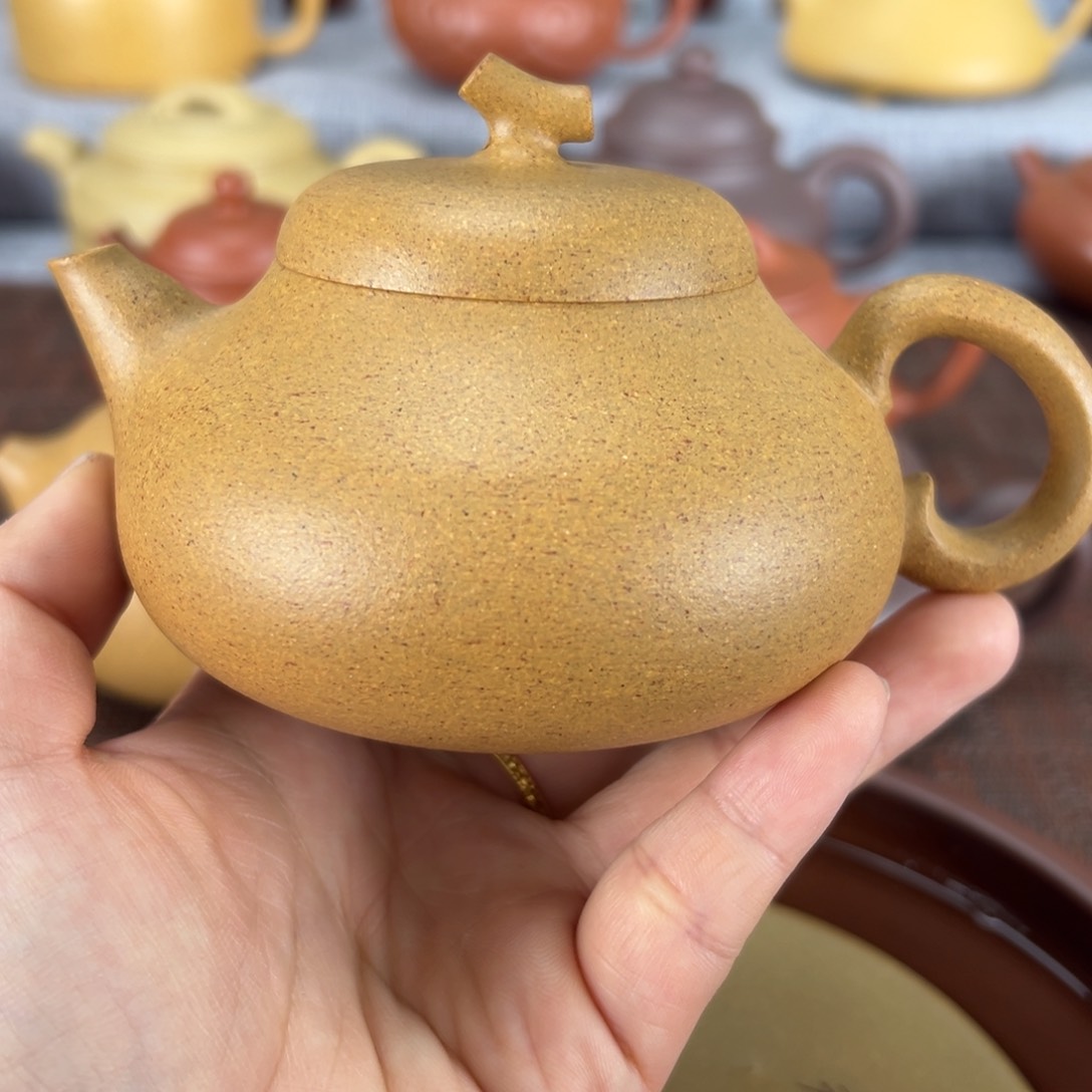 紫砂茶壶黄金段茄瓜