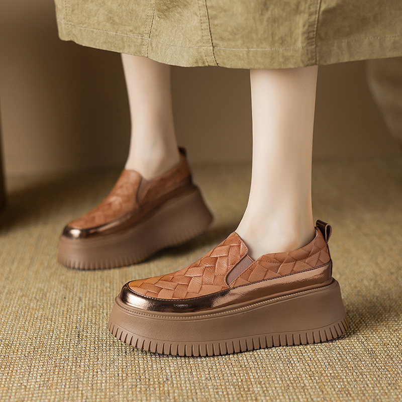 6厘米跟高时尚厚底松糕单鞋女平底头层羊皮拼色小皮鞋春2025新款