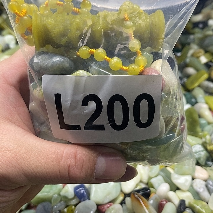 岫玉鱼缸石未镶嵌