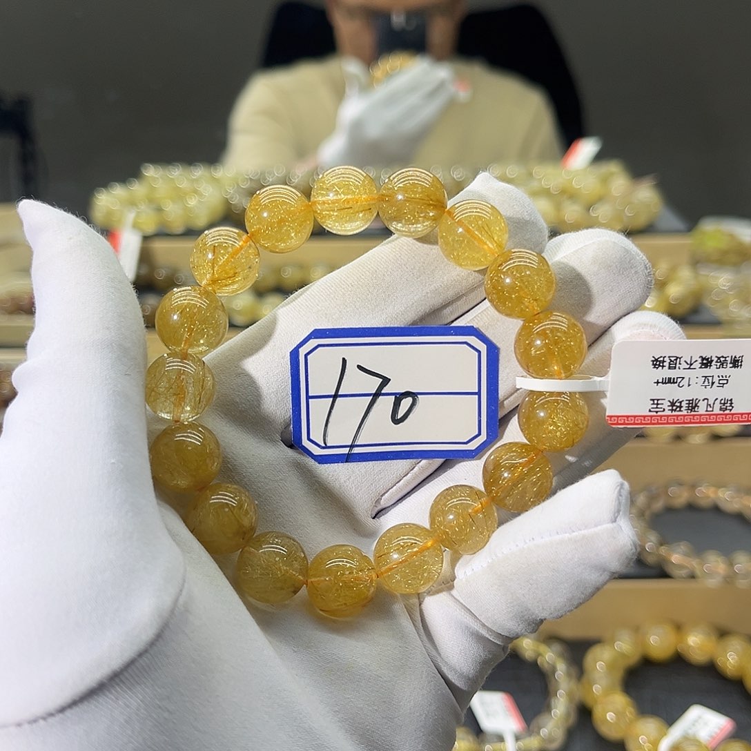 水晶手链未镶嵌笑*?晶莹剔透