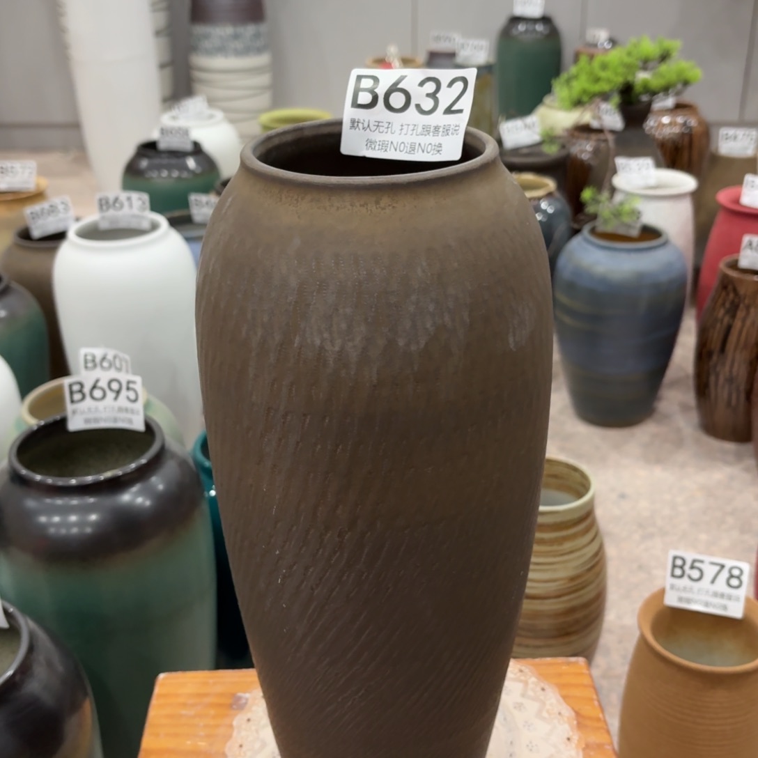 摆件632 景德镇陶瓷花瓶高34口9