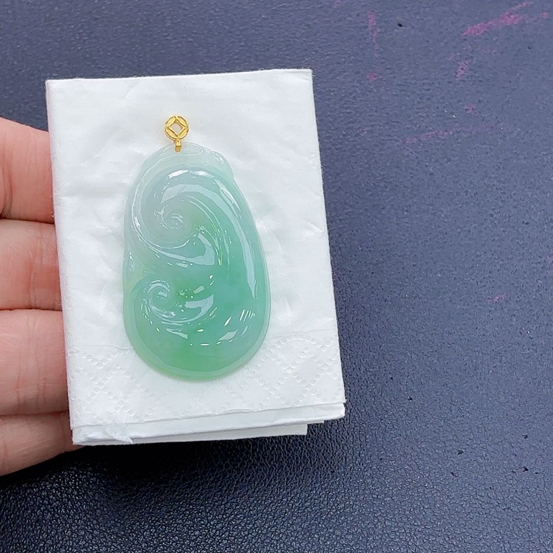 翡翠18K金镶嵌颈饰精品•如意吊坠