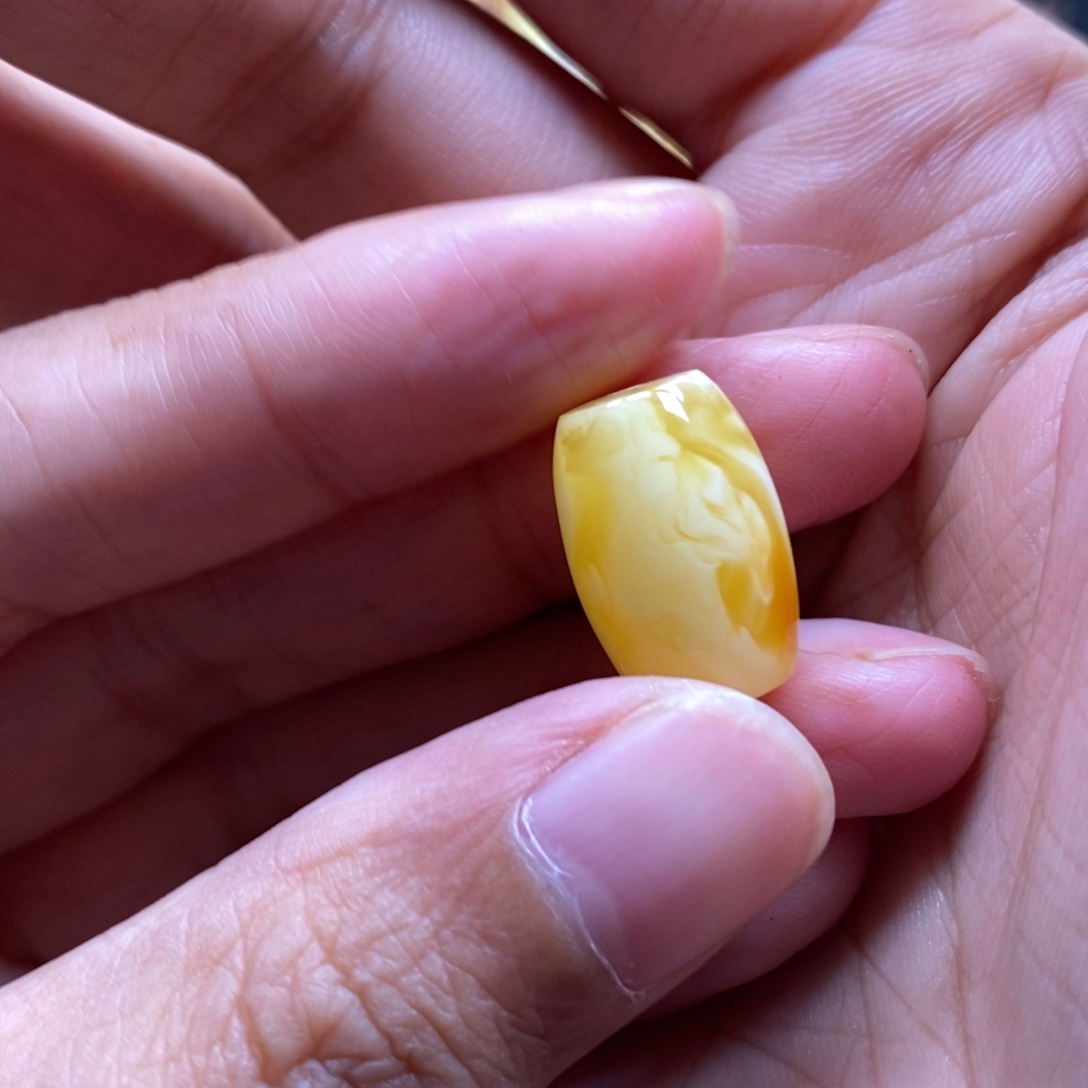 琥珀未镶嵌裸石蜜蜡