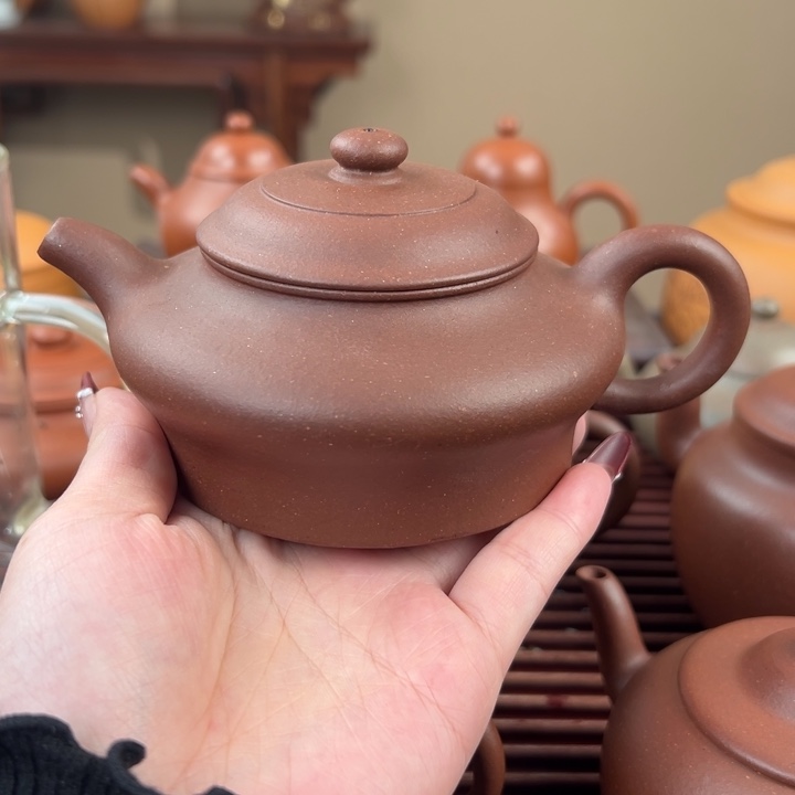 毛***偶紫砂茶壶四底高虚扁220cc