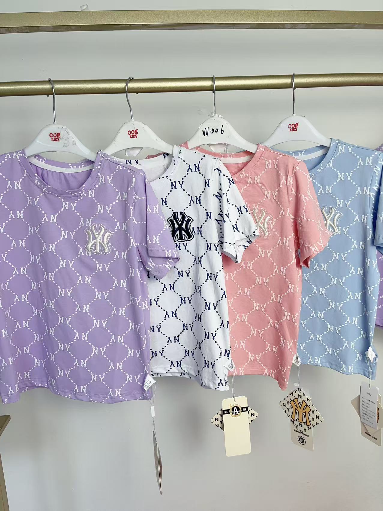 W006童装上衣：白，蓝，粉, 紫。专拍