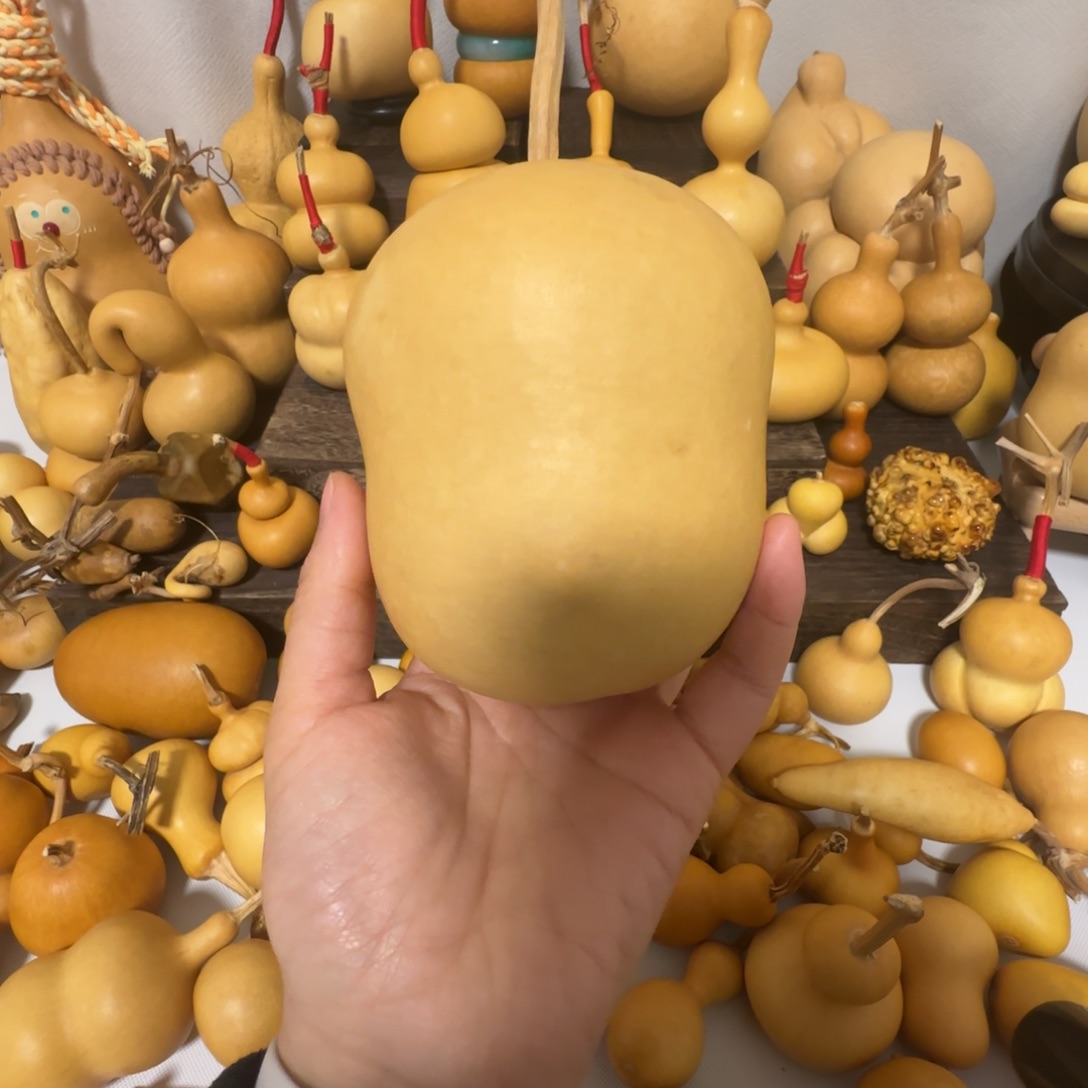 阿****）异形葫芦葫芦有色差