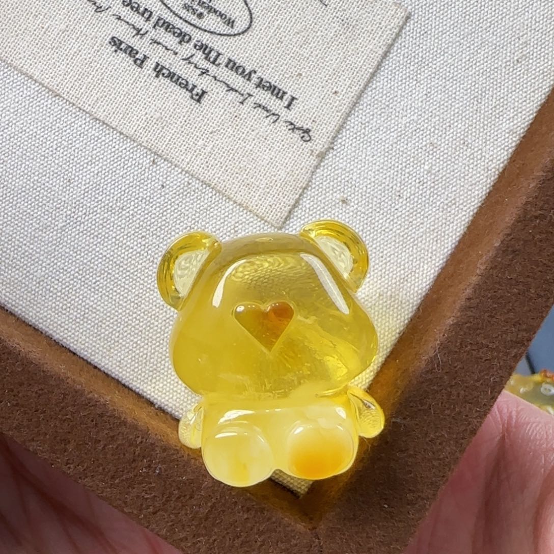 未镶嵌琥珀裸石2222